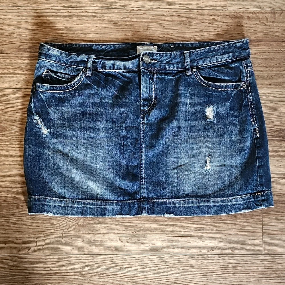 Maurices Distressed Blue Mini Skirt, Size 16